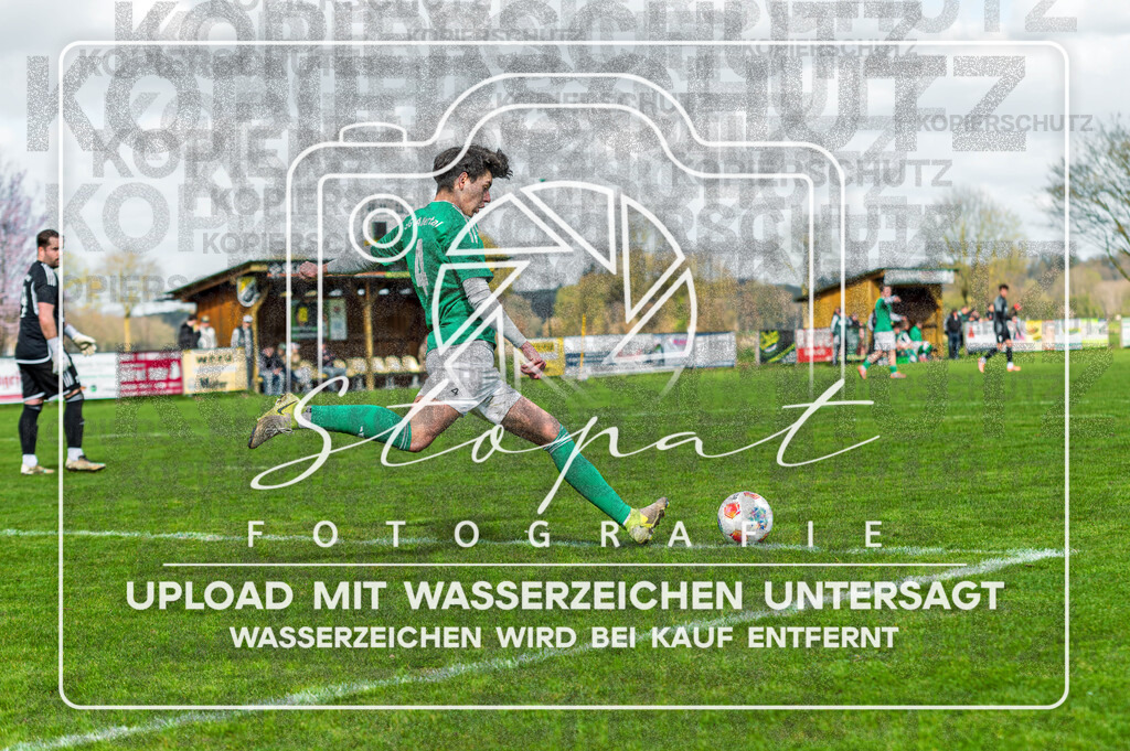 FGFS-SGA-1017 | Dario Rihtar (SG Allertal #04) beim Herren Kreisliga HK Spiel zwischen FG Fulde-Stellichte und SG Allertal im Fulder Zentralstadion, Fulde (Simon Paul Stopat) - Realisiert mit Pictrs.com