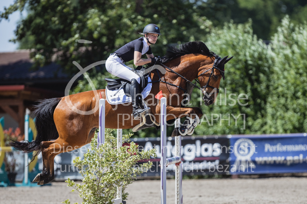 230610_Mühlen_A-Spr2-711 | Deine schönsten Turniermomente als professionelle Fotos! Entdecke hochwertige Pferdesport-Fotografie im Online-Shop. Jetzt Fotos finden & bestellen!