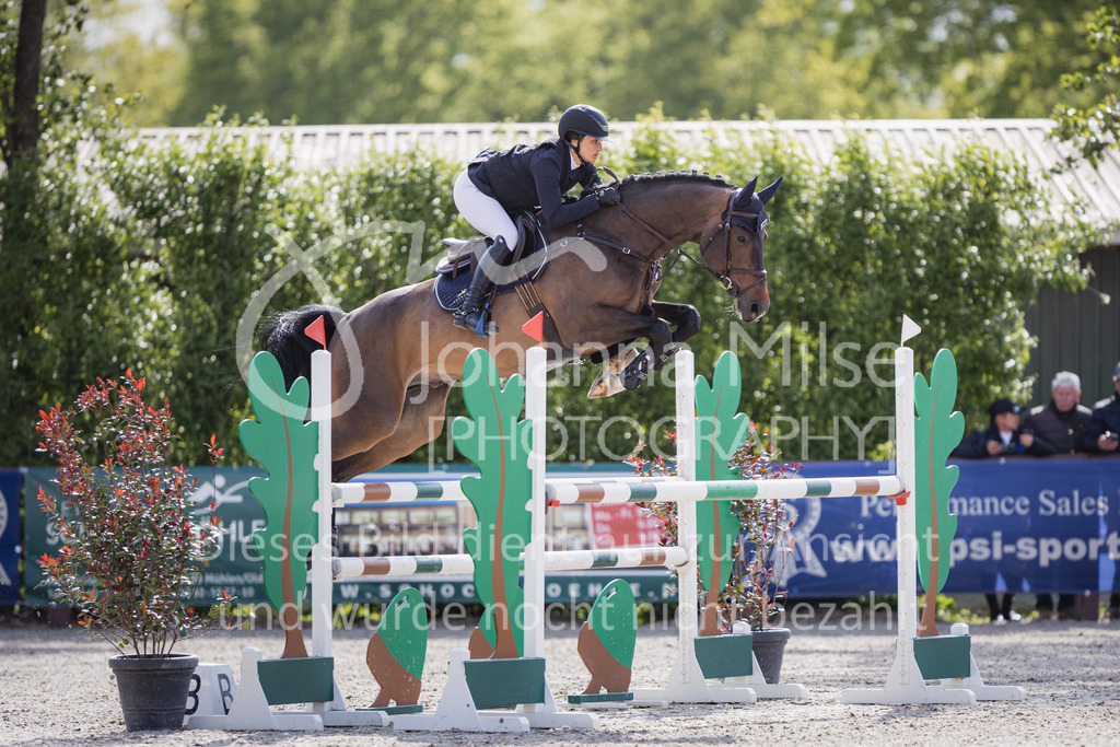 230516_Mühlen_05SprPf-L-509 | Deine schönsten Turniermomente als professionelle Fotos! Entdecke hochwertige Pferdesport-Fotografie im Online-Shop. Jetzt Fotos finden & bestellen!