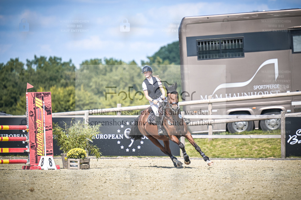 DOS_1400 | Entdecke hochwertige Reitturnierfotos von Foto Oger. Professionell, emotional und authentisch – jetzt Lieblingsmomente im Shop bestellen. - Realisiert mit Pictrs.com
