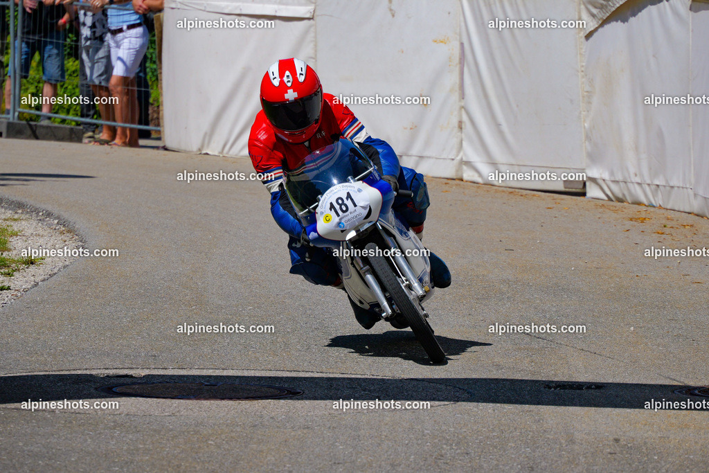 P1036818-2 | Erleben Sie atemberaubende, hochqualitative Fotos Ihrer Fahrt entlang der malerischen Alpenstraßen. Besuchen Sie alpineshots.com, um professionelle Aufnahmen Ihrer unvergesslichen Reise zu finden und zu kaufen - Realisiert mit Pictrs.com