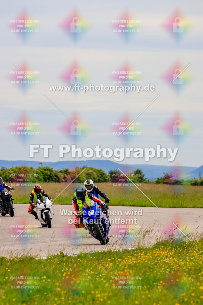 MotoTeam-2896 | Hier findet Ihr Bilder von Touristenfahrten auf der Nürburgring Nordschleife oder von anderen Veranstaltungen die ich besucht habe. Viel Spass beim Durch Schauen 