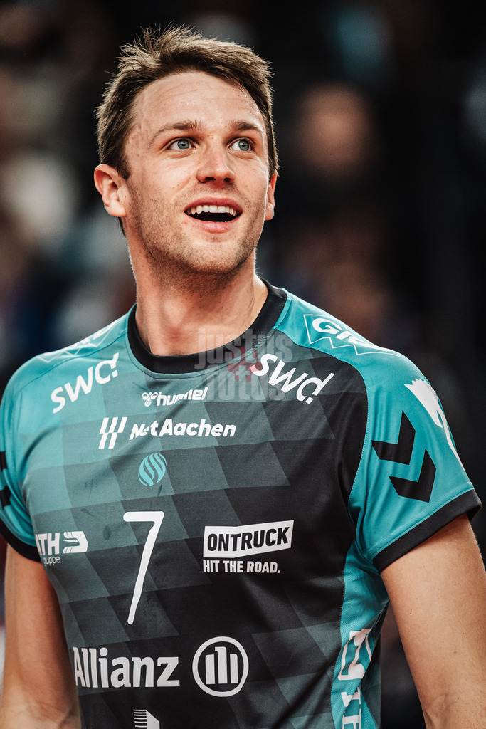 Volleyball | Herren | Saison 2025/2026 | 1. Volleyball Bundesliga Männer | DVV Pokal Halbfinale | SVG Lüneburg vs. SWD powervolleys Düren | 16.12.2025 | Jordan Canham (#7, SWD powervolleys Düren)