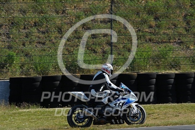 2025_05_12_PBK_18537 | Sportfotografie; SlowMotion; Video; Rennstrecke; Hafeneger; Speer; Racing; RSE; BMW; CBO; Trackday; Motorsportarena; Hockenheimring; Brno; Most; Barcelona; Valencia