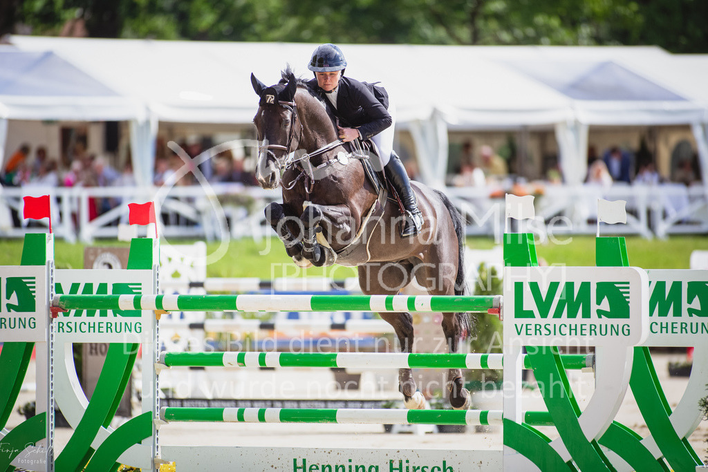 230730_BHO_GrosserPreis_FS_713 | Deine schönsten Turniermomente als professionelle Fotos! Entdecke hochwertige Pferdesport-Fotografie im Online-Shop. Jetzt Fotos finden & bestellen!