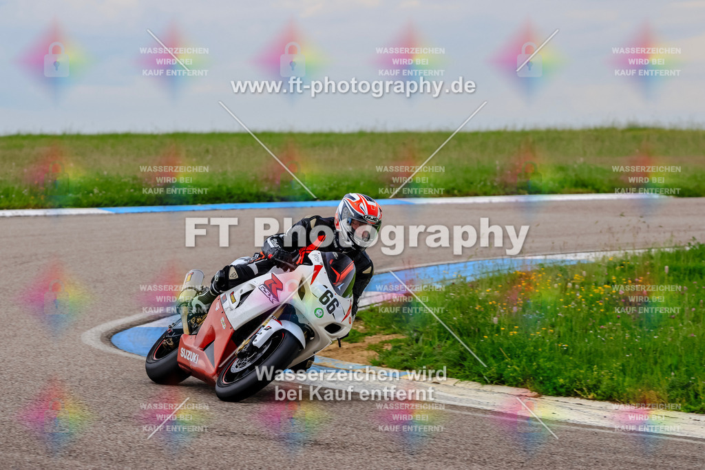 MotoTeam-2048 | Hier findet Ihr Bilder von Touristenfahrten auf der Nürburgring Nordschleife oder von anderen Veranstaltungen die ich besucht habe. Viel Spass beim Durch Schauen 