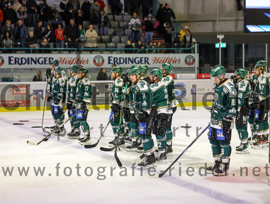 2025-09-26_145_TSV_Erding_gegen_SC_Riessersee | Erding, Deutschland, 26.09.2025:Eishockey, Oberliga Süd 2025 / 2026, 3. Spieltag, TSV Erding gegen SC Riessersee, Endergebnis: 3:5Foto: Christian Riedel / fotografie-riedel.net