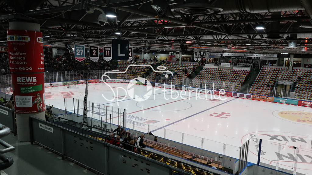 Löwen Frankfurt - Augsburger Panther | Die Eissporthalle in Frankfurt vor der Partie gegen die Augsburger Panther / Stadion / Halle / Eishalle / Symbolbild / Stadionfoto / Stadionbild