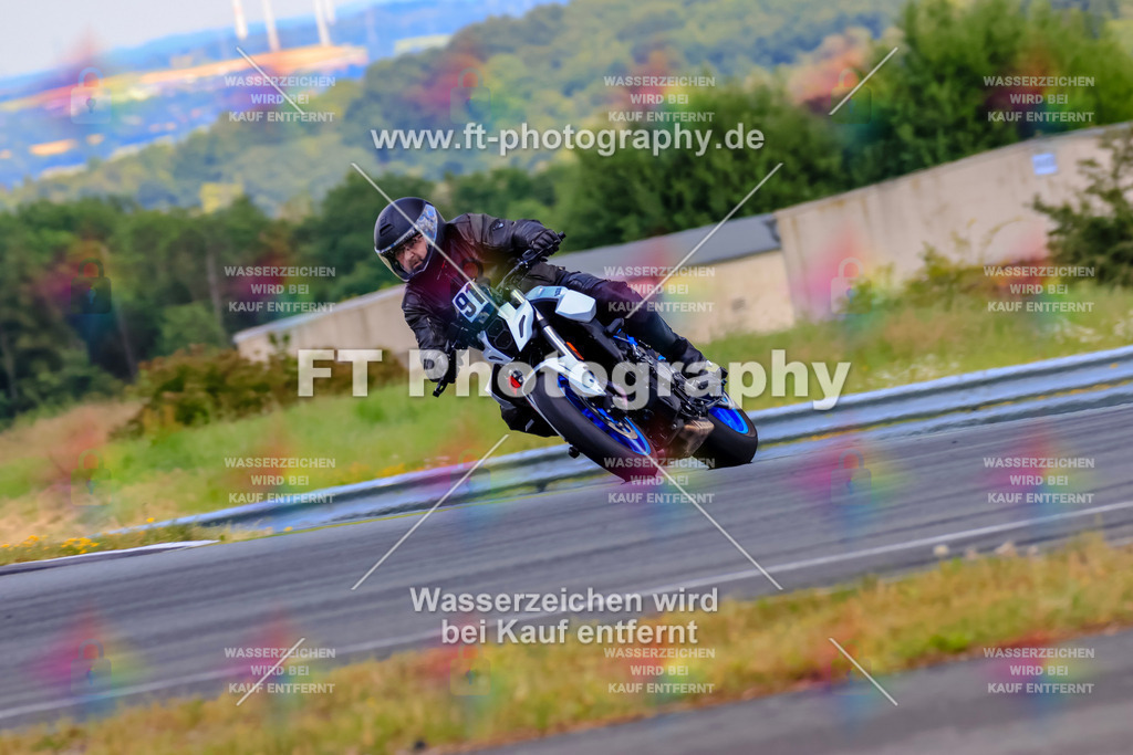 _TCM5153 | Hier findet Ihr Bilder von Touristenfahrten auf der Nürburgring Nordschleife oder von anderen Veranstaltungen die ich besucht habe. Viel Spass beim Durch Schauen 