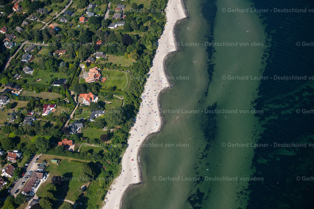 4038123 | SIERKSDORF 07.08.2020 Dorfkern am Meeres- Küstenbereich der in Sierksdorf im Bundesland Schleswig-Holstein, Deutschland. // Village on marine coastal area of in Sierksdorf in the state Schleswig-Holstein, Germany. Foto: Gerhard Launer