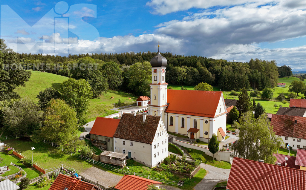 mis180220bf14.JPG | 20.09.2022, Mindelau bei Mindelheim (Unterallgäu), die renovierte Katholische Barockkirche "St. Jakobus der Ältere"  - Realisiert mit Pictrs.com
