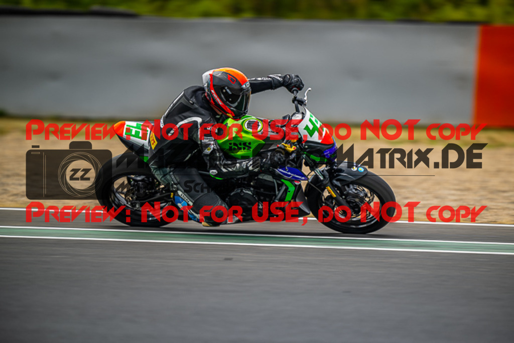 MaZZes_FotoMatrix_220624_1974 | TWINCUP