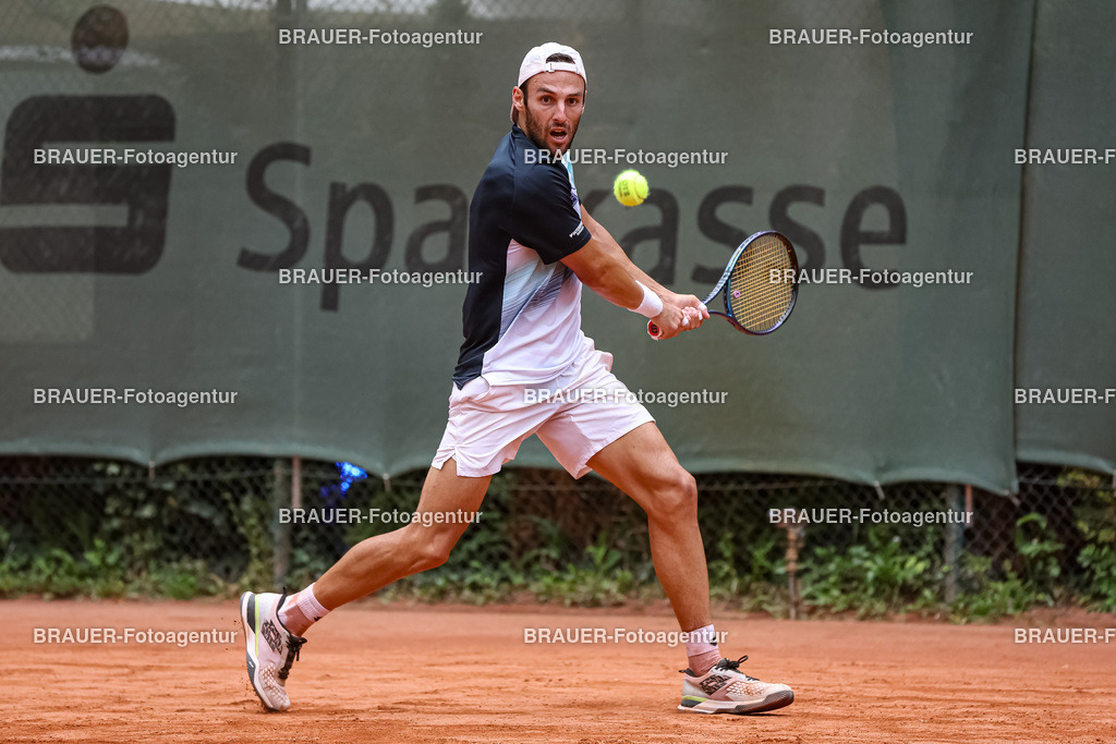 HTC Blau-Weiß Krefeld - LTTC Rot-Weiß Berlin  | Krefeld, Deutschland 21.07.2023, Stefano Travaglia (HTC Blau-Weiß Krefeld) gegen Timo Stadder (LTTC Rot-Weiss Berlin) ,

bei der 2. Tennis Bundesliga Nord Begegnung zwischen HTC Blau-Weiß Krefeld und LTTC Rot-Weiß Berlin am 21.07.2023 in Krefeld.

(Foto: BRAUER-Fotoagentur)
 
