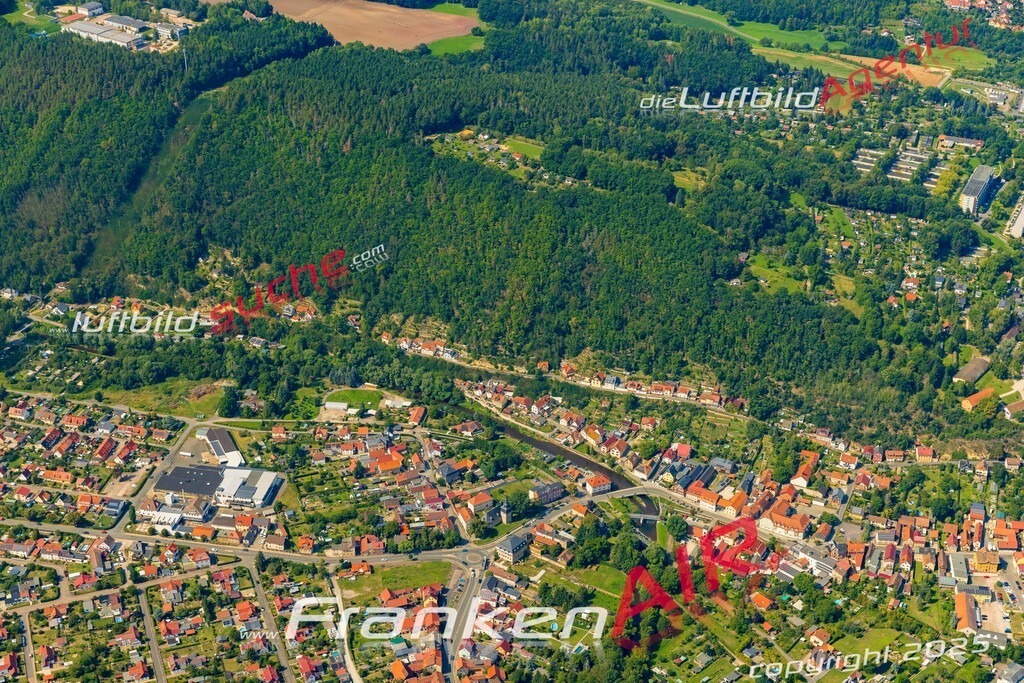 Schwarza Gemeindeberg Rudolstadt Bild- Das Luftbild wurde 2025 vom UL-Flugzeug heraus erstellt ( keine Drohne bzw. Drohnenaufnahme ) - Hochauflösende Luftaufnahme -Nicht vergleichbar mit Google Maps oder Satelittenbilder- Die Geschenkidee !Mit Lizenz und Bildrechte bestellbar - CC