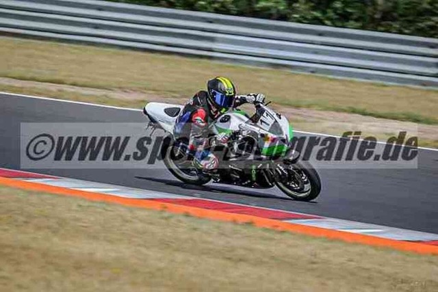 pubi5768 | Professionelle Fotos von Sportveranstaltungen, aber auch Hochzeiten und anderen Events. - Realisiert mit Pictrs.com