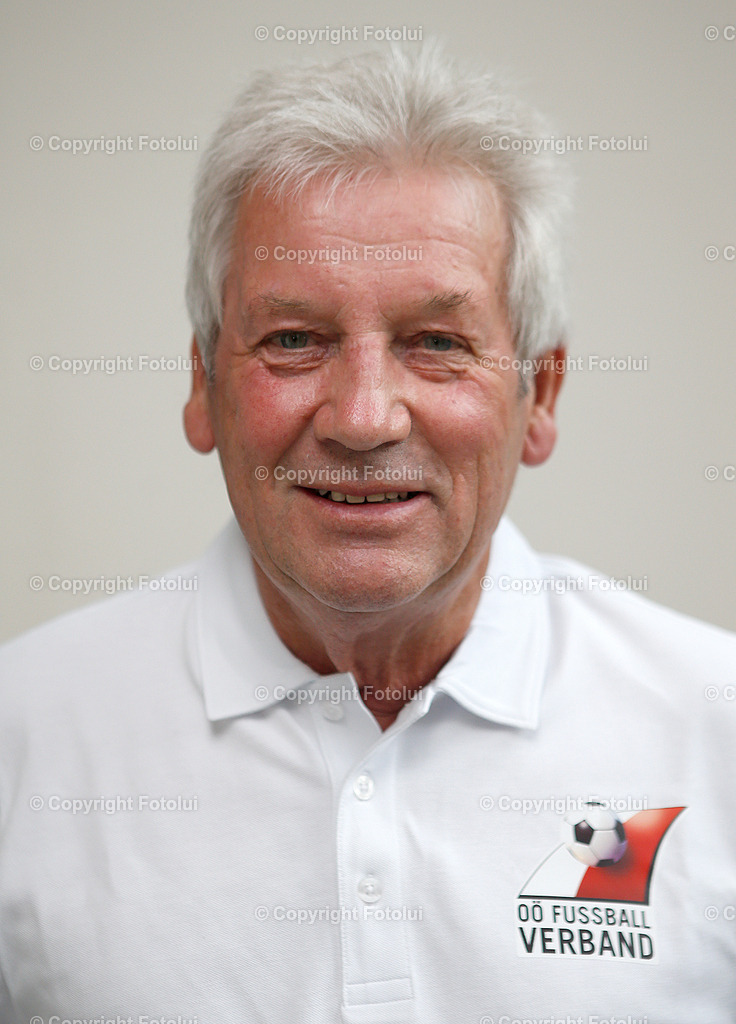 GRUPPENOBMAENNER_29 | bilder, linz, photo, foto, fussball, sport, fotolui, bundesliga