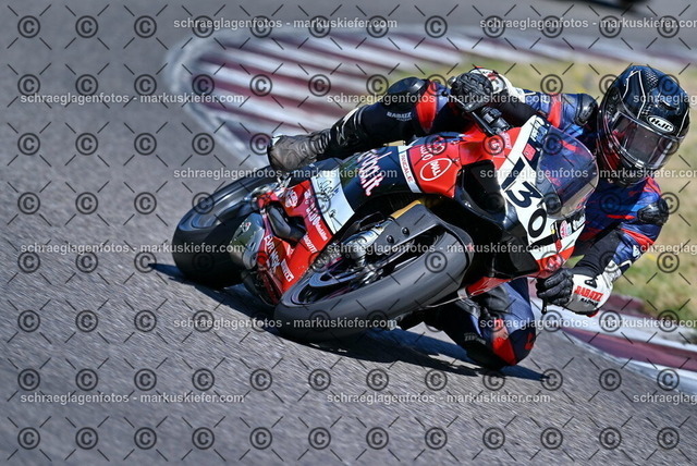 26bt04-0288 | markuskiefer.com - Realisiert mit Pictrs.com