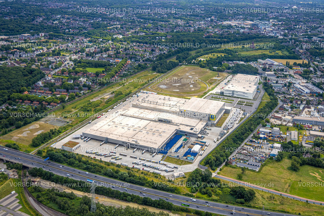 Oberhausen240701851 | Luftbild, Gewerbegebiet Schwarze Heide, Edeka Zentrallager Logistikzentrum, an der Autobahn A3, Baustelle und Picnic E-Food-Lager, Goldammerweg, Waldteich, Oberhausen, Ruhrgebiet, Nordrhein-Westfalen, Deutschland
