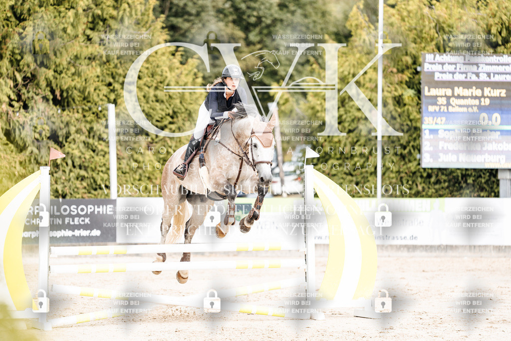 CK902828 | Turnierfotografie Pferdefotografie Trier Rheinland-Pfalz Pferdesport Reitsport Tierfotografie Sportfotografie Pferdevideo Pferdevideografie Equestrianvideography equestrianphotography  - Realisiert mit Pictrs.com