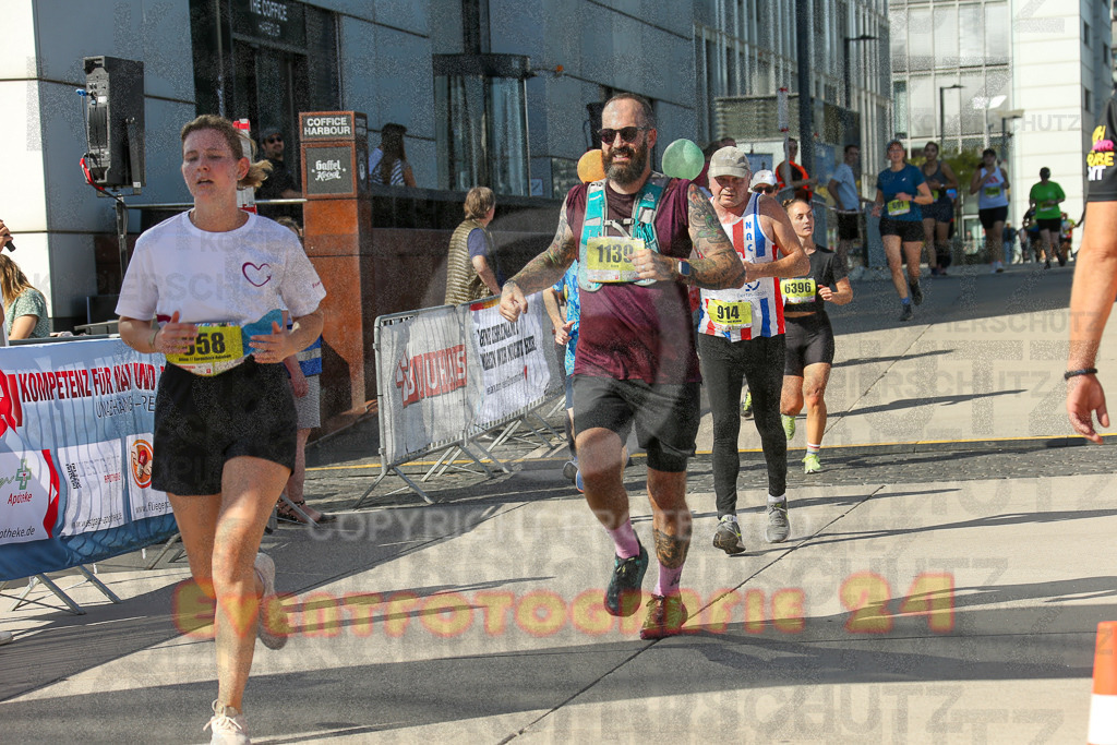 240921_1500_EX1_4212 | Sportfotografie im Rhein-Sieg Kreis, Köln, Bonn, NRW, Rheinland Pfalz, Hessen, etc. Unser Tätigkeitsfeld umfasst den Laufsport vom Volkslauf über den Marathon, Duathlon, Triathon bis zum Ultralauf wie Kölnpfad Ultra oder Schindertrail.