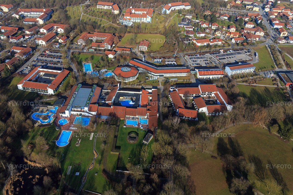 Luftbild: Rottal Terme | Therme Sauna Spa, Hotel Chrysantihof und Hotel Hofmark im Ortsteil Aunham in Bad Birnbach im Bundesland Bayern in Deutschland. – Foto: IMG_095963.jpg vom 29.12.2016 durch Werner Riehm/FLY-FOTO.de – Auflösung des Originals: 4630 x 3087 px – Rottal Terme Bad Birnbach | Therme & Sauna – 4 Sterne Hotel mit Bademantelgang Bad Birnbach Hotel Chrysantihof – Hotel Hofmark - Thermenhotel in Bad Birnbach, Bayern