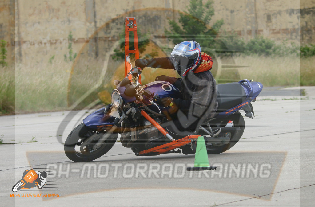 IMG_0362 | gh-motorradtraining-foto.de - Realisiert mit Pictrs.com