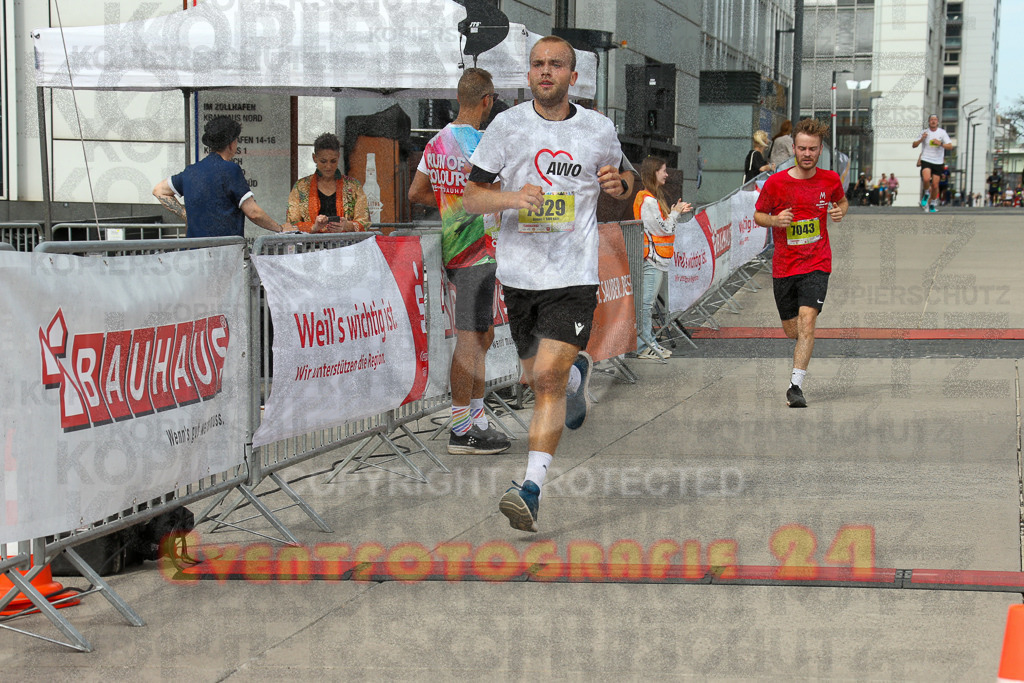 250920_1322_EX1_4188 | Sportfotografie im Rhein-Sieg Kreis, Köln, Bonn, NRW, Rheinland Pfalz, Hessen, etc. Unser Tätigkeitsfeld umfasst den Laufsport vom Volkslauf über den Marathon, Duathlon, Triathon bis zum Ultralauf wie Kölnpfad Ultra oder Schindertrail.