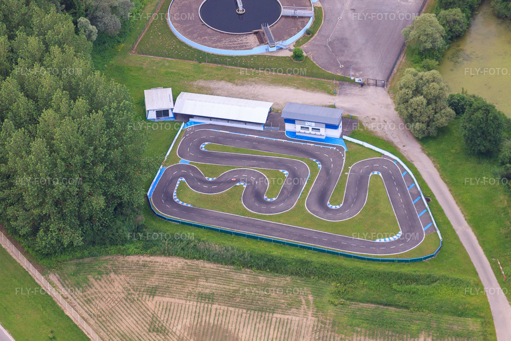 Aerial view: Mini Car Herrlisheim in Herrlisheim in the state Bas-Rhin, France. – Photo: IMG_28841.jpg taken on 06/14/2010 by Werner Riehm/FLY-FOTO.com – Resolution of the original: 4752 x 3168 px