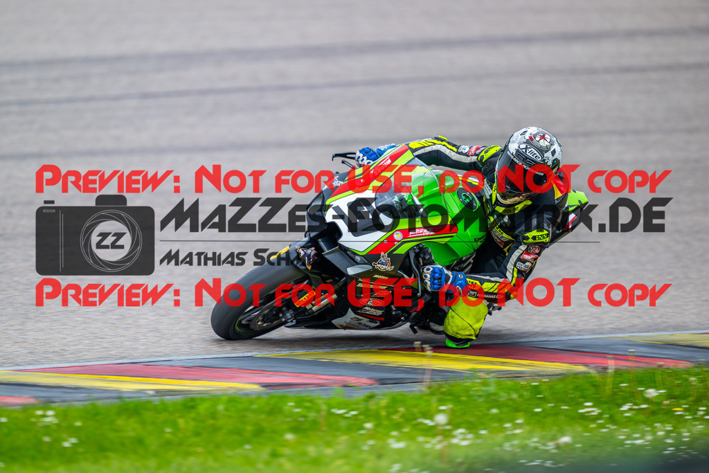 MaZZes_FotoMatrix_240504_6007705_3329 | STK1000