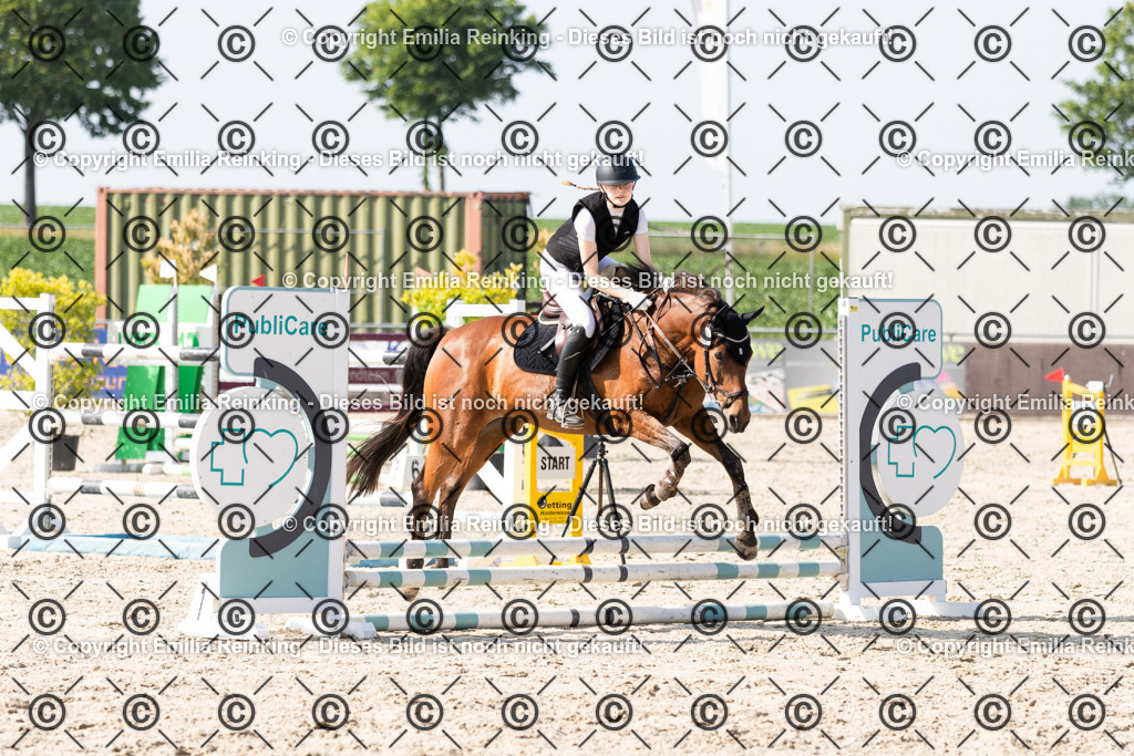 CL5A1172 | Emilia Reinking Fotografie - Realisiert mit Pictrs.com