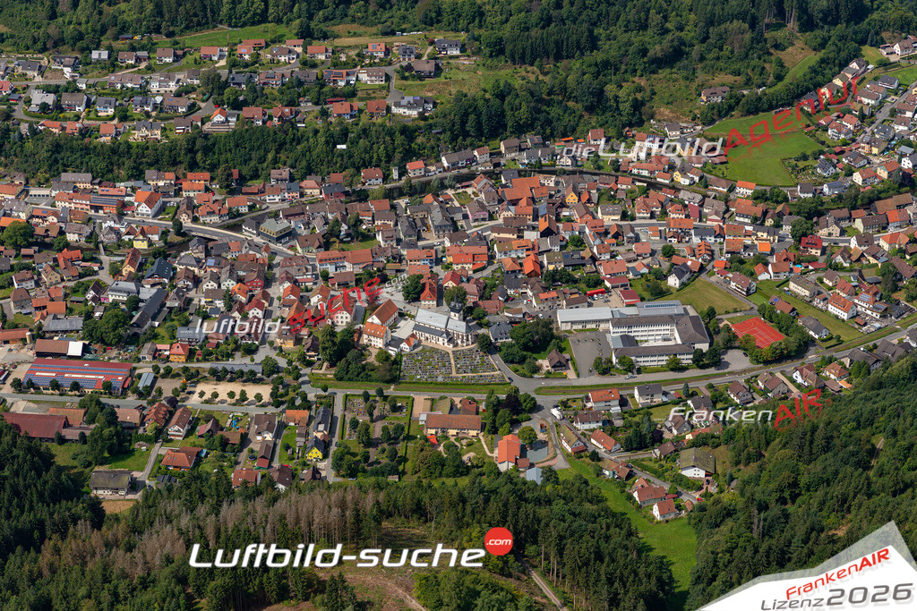 Das Luftbild der Stadt Steinwiesen wurde 2021 vom Flugzeug heraus erstellt (keine Drohne) Aufnahmehöhe ca.450 Meter- hohe Bildauflösung und Druck-Qualität garantiert!