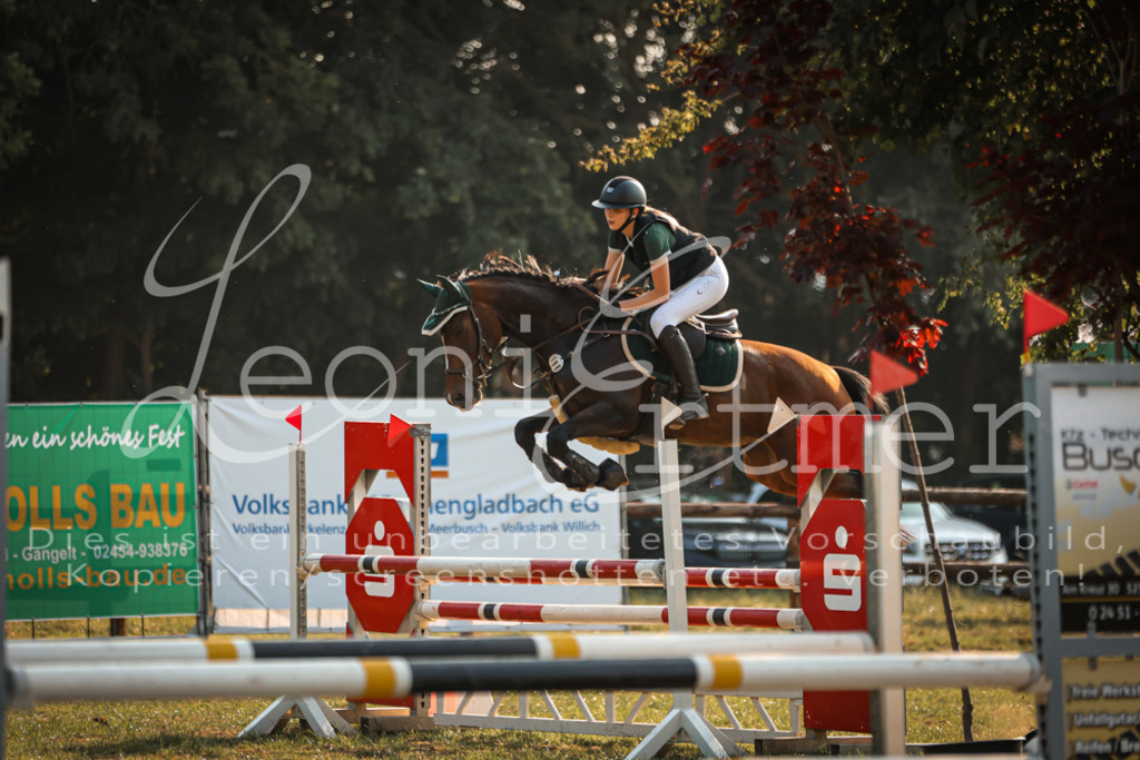 18.FrSpA00030 | Leoni Ertmer Photography - Realisiert mit Pictrs.com