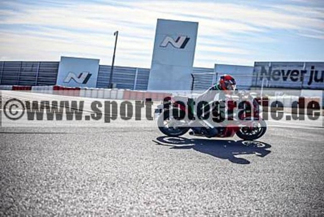 pube7829 | Professionelle Fotos von Sportveranstaltungen, aber auch Hochzeiten und anderen Events. - Realisiert mit Pictrs.com