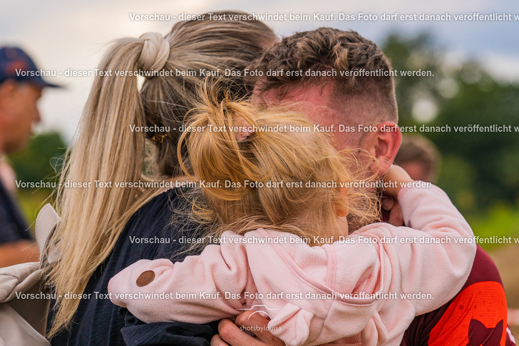 09_21_LM_Schenkenhorst-3565 | Sportfotografin aus Berlin-Brandenburg mit Fokus auf Motocross. Ich halte deine sportliche Leistung und echte Emotionen auf und neben der Strecke professionell fest. Entdecke die Fotos von deinem Rennen und bestelle sie direkt hier im Shop.