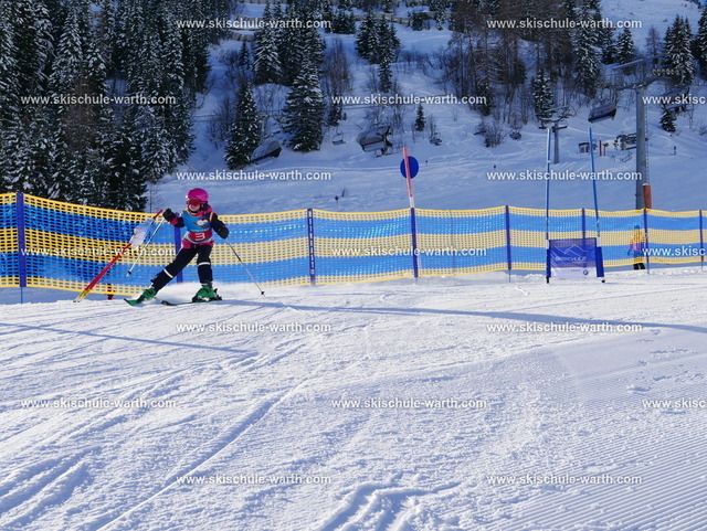 Anna Maria (3) | Photos von der Skischule Warth - Realisiert mit Pictrs.com