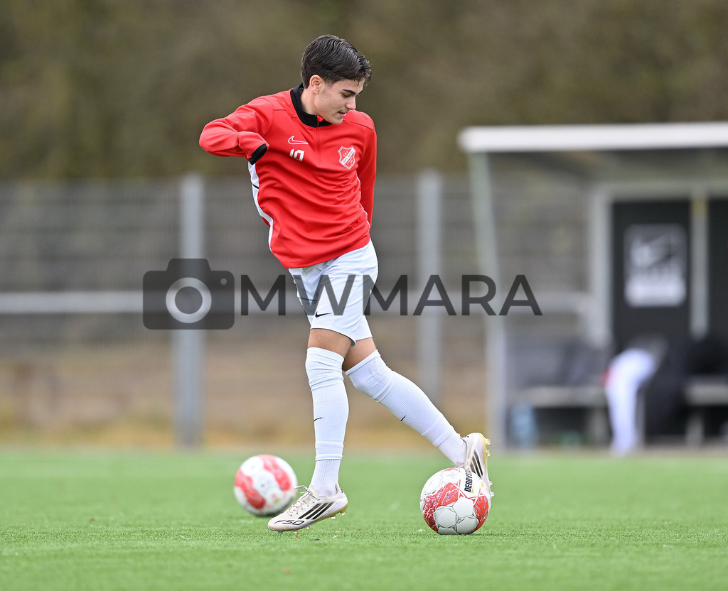 Fussball I Herren I Saison 2025-2026 I Bundesliga I 6. Spieltag I Eintracht Frankfurt - FC Bayern München  | MWMARA - Realisiert mit Pictrs.com