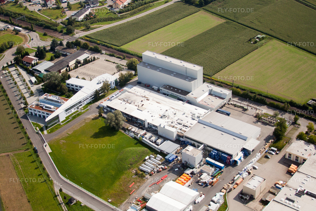 Luftbild: Werksgelände des Chemieproduzenten KLEBCHEMIE M. G. Becker GmbH & Co. KG in Weingarten im Bundesland Baden-Württemberg in Deutschland. Foto: IMG_33414.jpg vom 05.09.2010 durch Werner Riehm/FLY-FOTO.de