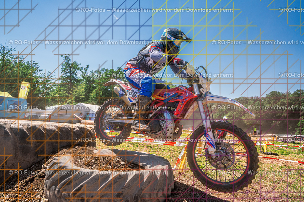 3 Lauf Schlüchtern IGE 2026-226 | Sportfotografie von RO-Fotos: Motorsport, Motocross, Enduro, Laufveranstaltungen und Triathlon. Professionelle Fotos von Sportlern und Events. - Realisiert mit Pictrs.com