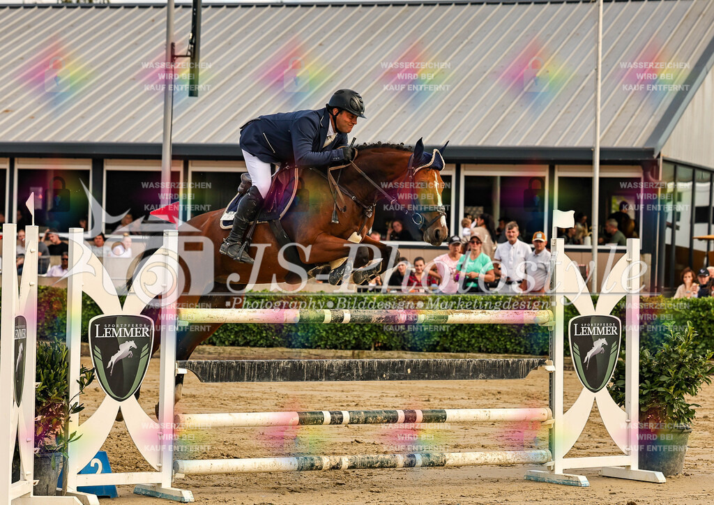 20250831_Springprfg. Kl.M  m.St. 125cm 3.WP KM LK 3-245 | JS-PHOTOSTYLE