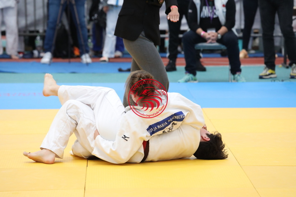 1J7A3351 | Fotos vom Adler Cup - Pictures from Adler Cup

Hier findet Ihr alle Eindrücke und großen Momente der Adler Cup Wochenenden. Here you will find all impressions and great moments of the Adler Cup weekends. - Realisiert mit Pictrs.com