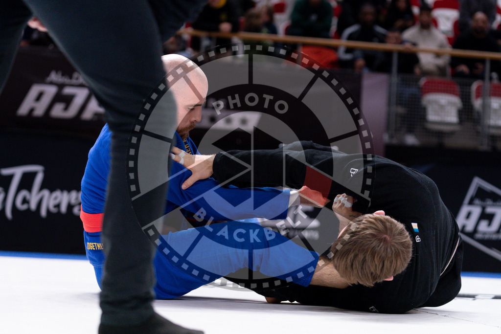 20241013PBB3657 | Athletes compete during the AJP Tour Europe Continental Jiu-Jitsu Amateurs & Masters Championship on October 13, 2024 in Almere near Amsterdam, Netherlands. © Chiara Dazi / photoblackbelt