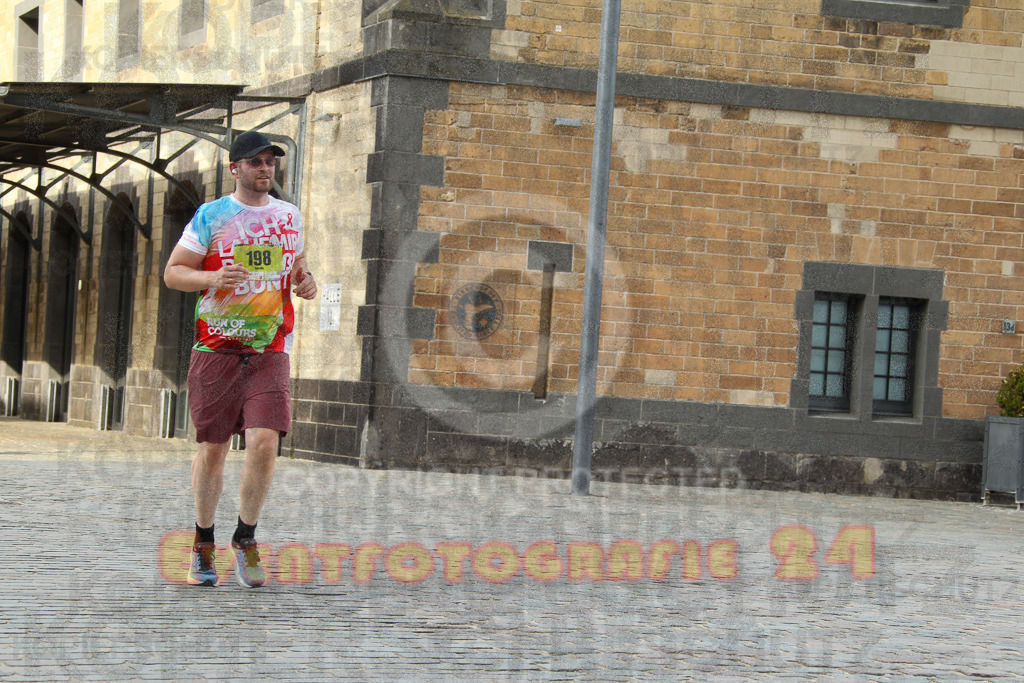 250920_1534_EV4_9195 | Sportfotografie im Rhein-Sieg Kreis, Köln, Bonn, NRW, Rheinland Pfalz, Hessen, etc. Unser Tätigkeitsfeld umfasst den Laufsport vom Volkslauf über den Marathon, Duathlon, Triathon bis zum Ultralauf wie Kölnpfad Ultra oder Schindertrail.