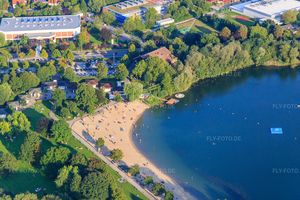 Luftbild: Strand des Badesee Bensheim am Abend in Bensheim im Bundesland Hessen in Deutschland. Foto: IMG_102982.jpg vom 28.08.2017 durch Werner Riehm/FLY-FOTO.deWWW.BASINUS-BAD.DE