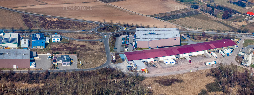 Luftbild: Logistik Center Nuss Gmbh im Gewerbepark W in Herxheim bei Landau im Bundesland Rheinland-Pfalz in Deutschland. Foto: IMG_37738-Bearbeitet.jpg vom 05.03.2011 durch Werner Riehm/FLY-FOTO.deAuflösung des Originals: 7374 x 2777 px