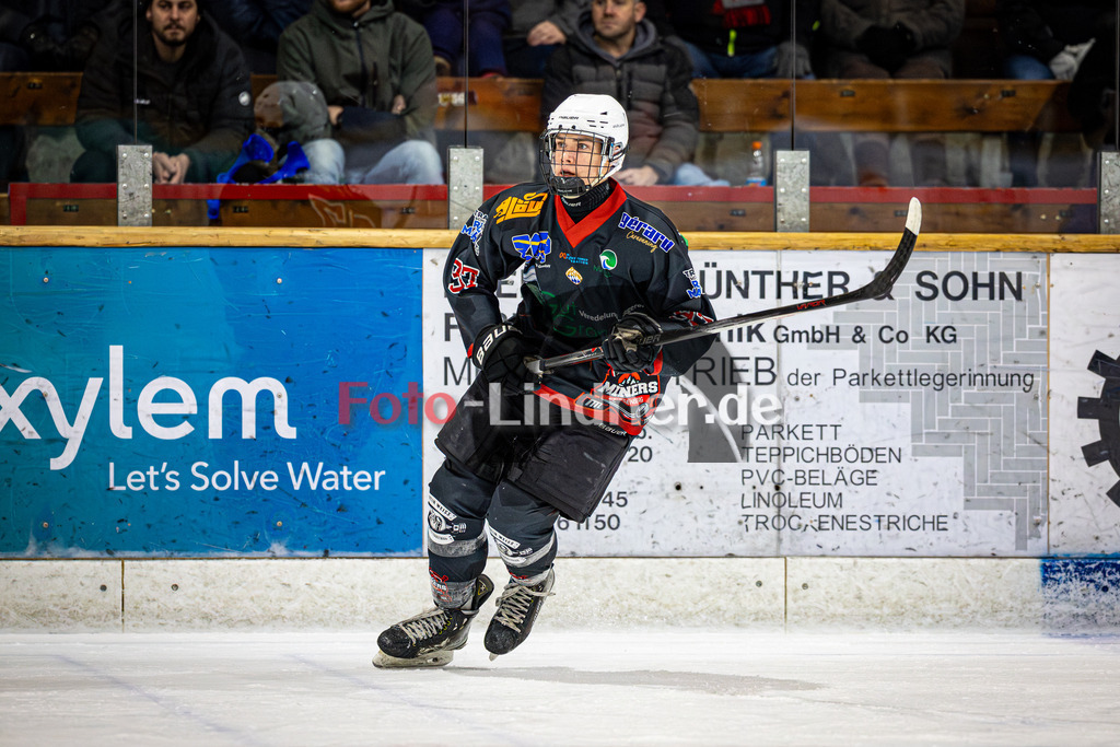 Peißenberg MINERS gegen EV Dingolfing ISAR RATS | Eishockey Bayernliga 2025/26 Vorrunde 28. Spieltag, Peißenberg MINERS gegen EV Dingolfing ISAR RATS, 20260118,Nepomuk RIEGER (MINERS 97) in Aktion,2026-01-18 in Peißenberg (flatbuy Arena Peißenberg), Nepomuk RIEGER (MINERS 97)Copyright: WolfgangxLindner www.foto-lindner.de