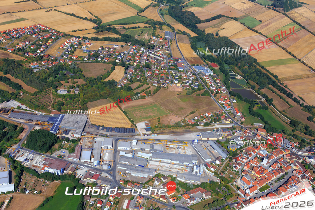 Die Luftaufnahme der Stadt Schlüsselfeld wurde vom UL-Flugzeug heraus erstellt ( keine Drohne )- hohe Auflösung für beste Qualität