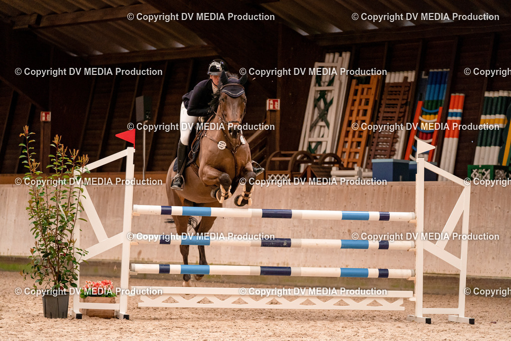 Springen Tag 1-643 | dv-media-shop - Realisiert mit Pictrs.com