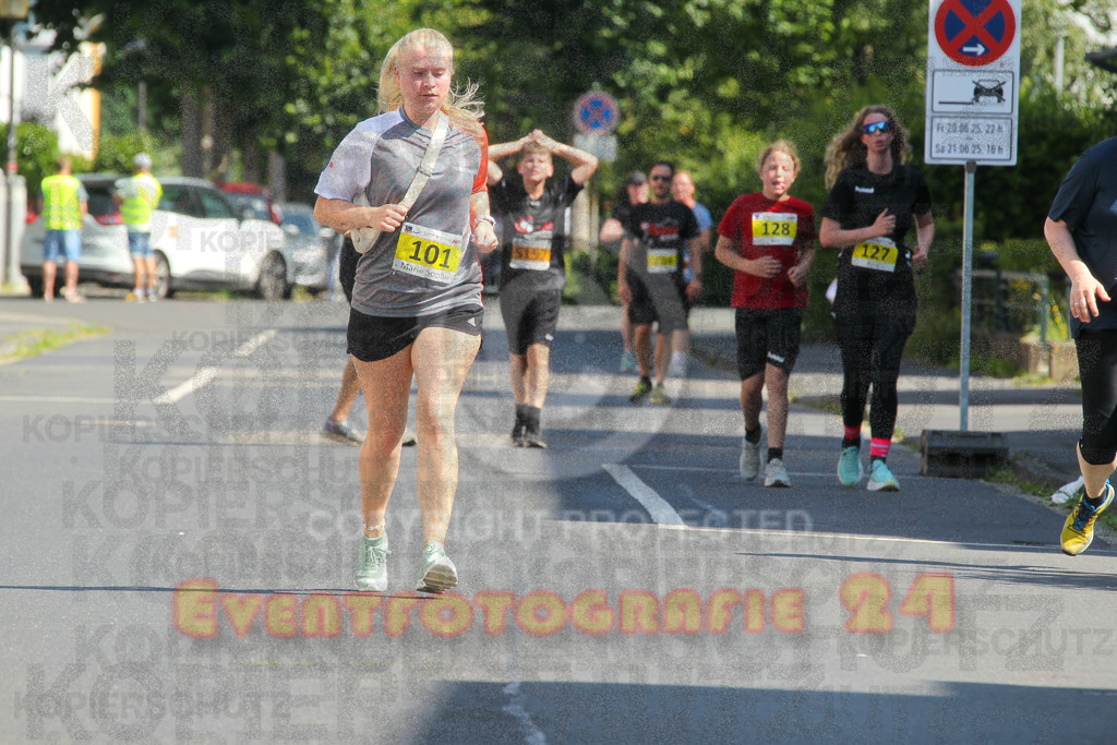 250621_1052_EV4_4616 | Sportfotografie im Rhein-Sieg Kreis, Köln, Bonn, NRW, Rheinland Pfalz, Hessen, etc. Unser Tätigkeitsfeld umfasst den Laufsport vom Volkslauf über den Marathon, Duathlon, Triathon bis zum Ultralauf wie Kölnpfad Ultra oder Schindertrail.