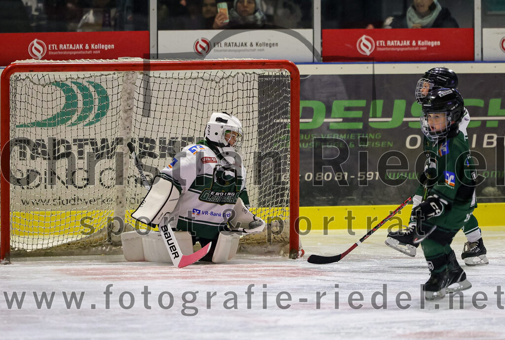 2025-11-30_113_TSV_Erding_gegen_EC_Peiting | Erding, Deutschland, 30.11.2025:Eishockey, Oberliga Süd 2025 / 2026, 22. Spieltag, TSV Erding gegen EC Peiting, Endergebnis: 5:1Foto: Christian Riedel / fotografie-riedel.net