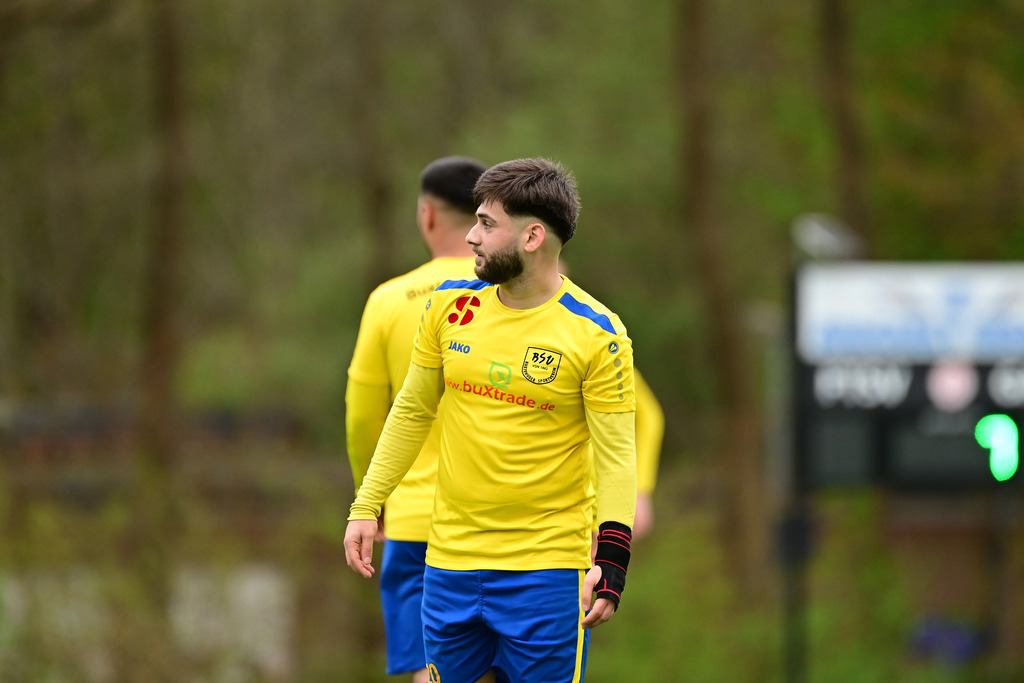 Fußball I Herren I Saison 2024-2025 I Kreisliga I 28. Spieltag I FTSV Altenwerder II - Buxtehuder SV | Der Sportfotograf. - Realisiert mit Pictrs.com